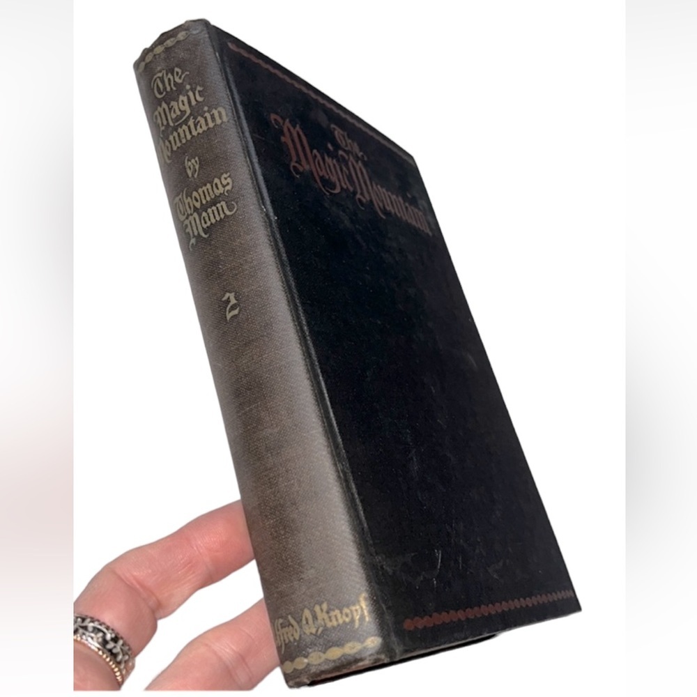 THE MAGIC MOUNTAIN BY THOMAS MANN 1927 1st EDITION HARDCOVER BOOK VOLUME 2